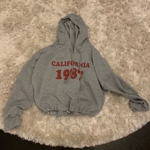 1987 California crop sweatshirt for women.
